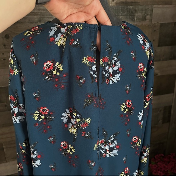 Rue21 Blue Lace-Up Long Sleeve Blouse - Picture 4 of 6